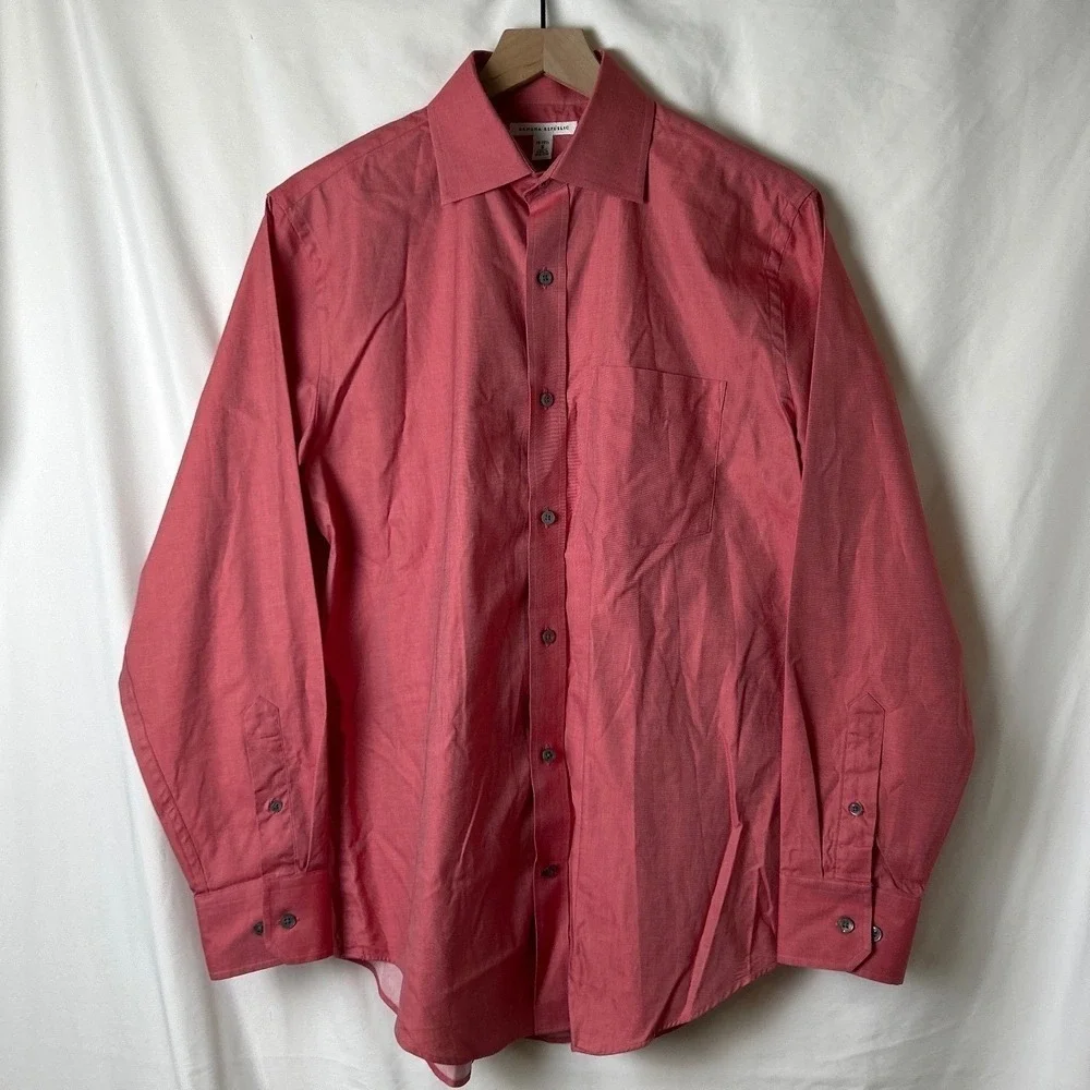 Banana Republic Mens Coral Button Down Shirt Long Sleeve Size S 14-14 1/2 Preppy